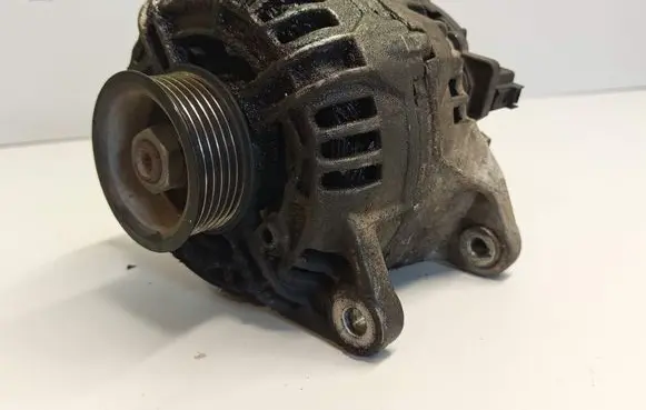 Audi A6 S6 C5 4B Generator/alternator 111588