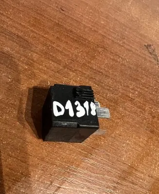 Mercedes-Benz SL R129 Other relay A0025421319 D1318