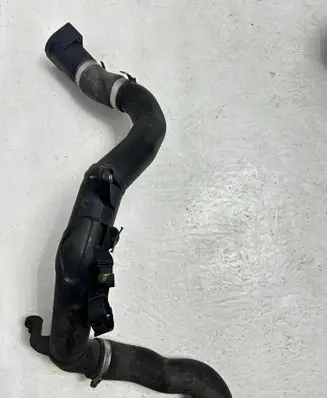 Volkswagen Golf VI Intercooler hose/pipe 03L131111G
