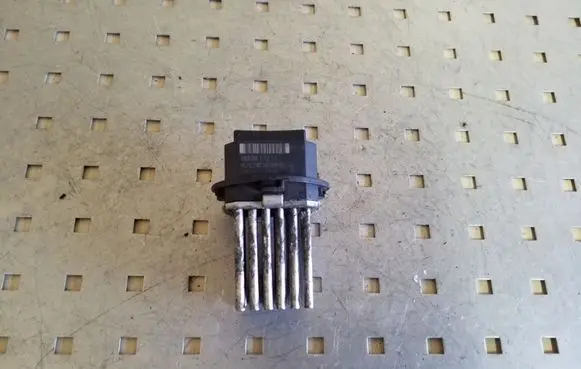 Volvo V70 Other devices 5HL00894120