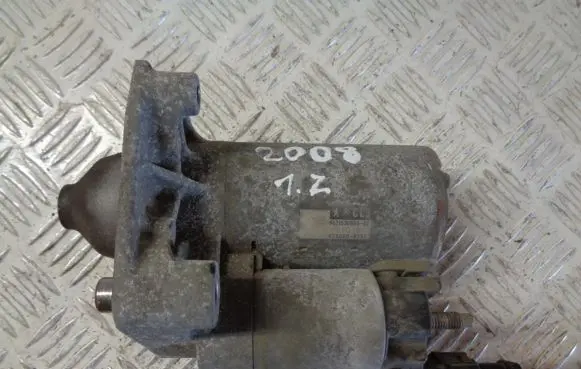 Peugeot 2008 I Starter motor 9671530880