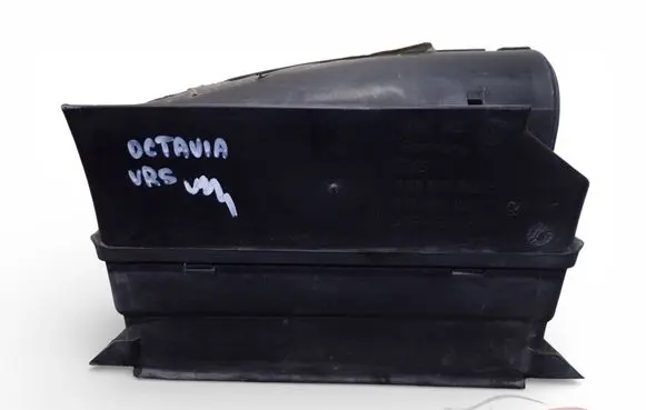 Skoda Octavia Mk2 (1Z) Air intake duct part 1K0805962 1K0805962E