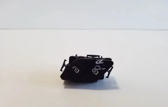 Mercedes-Benz EQB Central locking switch button A2479052301