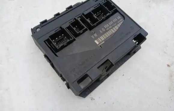 Volkswagen PASSAT B6 Gateway control module 3C0959433AB