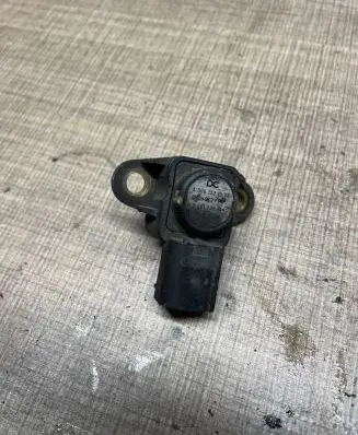 Mercedes-Benz ML W164 Air pressure sensor A0061531528