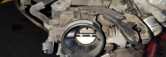 Ford Focus Throttle valve XS4UAG XS4U-AG988F9B989BB