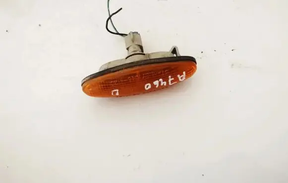 Mazda 626 Front fender indicator light 0464120 046-4120