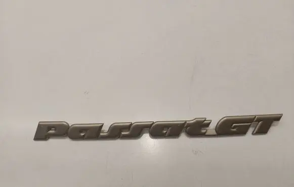 Volkswagen PASSAT B3 Manufacturers badge/model letters 357853687C