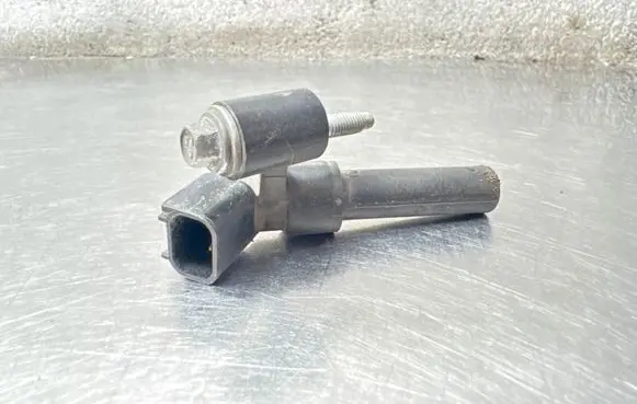 Ford Edge II Crankshaft position sensor AT4E6C315