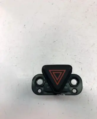 Chevrolet Cruze Hazard light switch 202007554