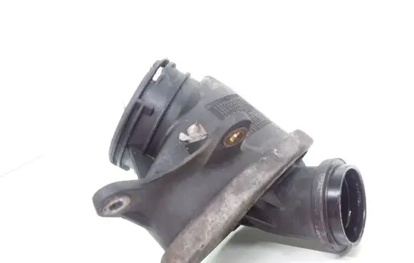 Intake resonator