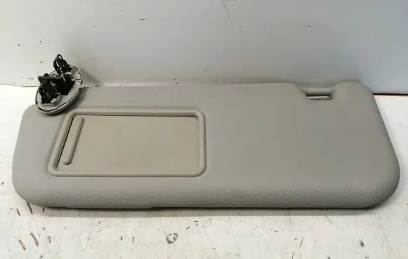 Sun visor