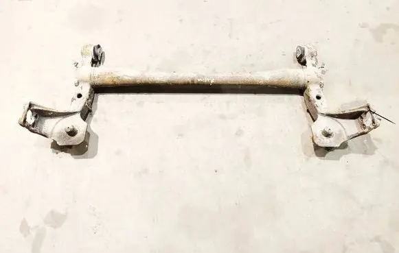 Opel Zafira B Rear subframe 
