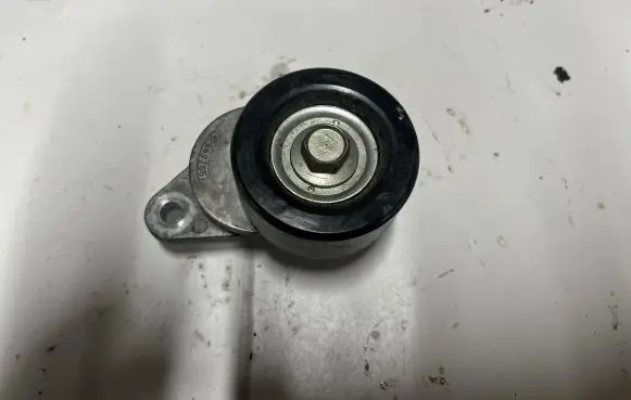 Chevrolet Camaro Alternator belt tensioner 12647765