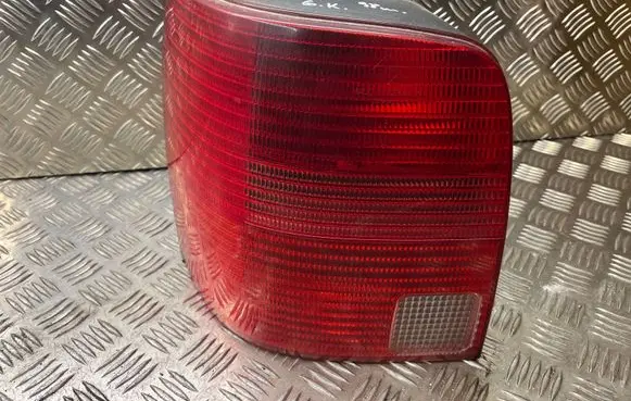 Volkswagen PASSAT B5 Rear/tail lights