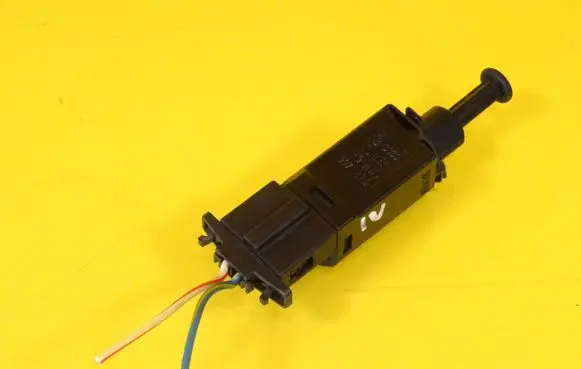 Volkswagen Golf IV Brake pedal sensor switch 1H0927189D