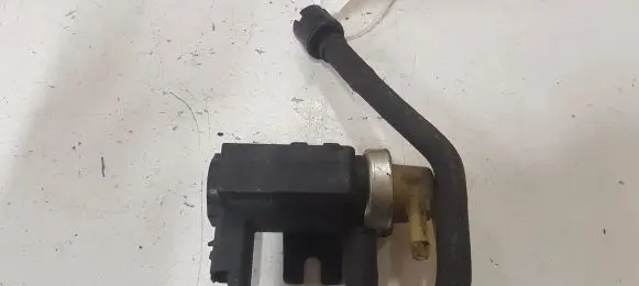 Citroen C5 Turbo solenoid valve 70163300 9661960380