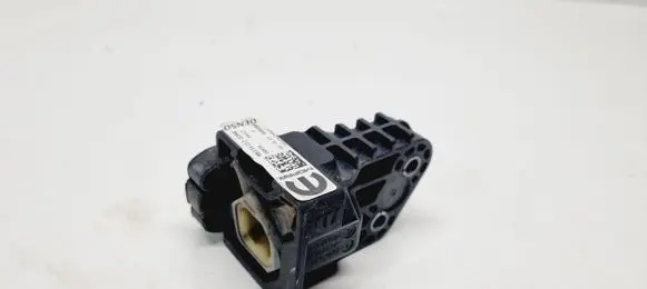 Alfa Romeo Giulia Radiator mount bracket 50541423 50542686