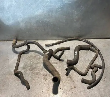 Mercedes-Benz E W124 Engine coolant pipe/hose 1245011401 901062 EH0625411