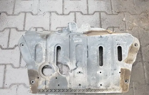 Dacia Duster Engine splash shield/under tray 758902039RXAUTOPX 758902039R 300268462