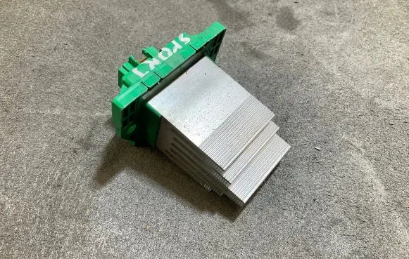 KIA Sportage Heater blower fan relay 