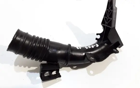 Ford Focus Engine coolant pipe/hose