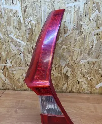 Volvo V70 Tailgate rear/tail lights 30678547