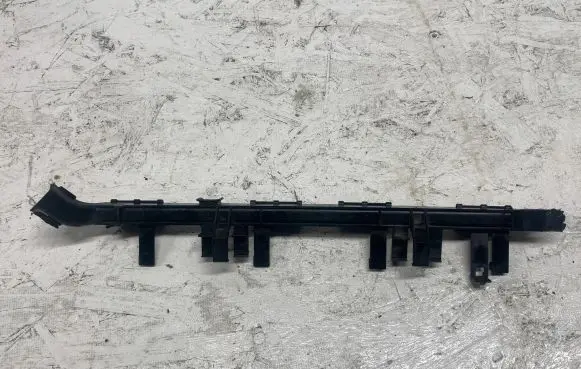 Audi A3 S3 8L Other engine bay part 06A971824F