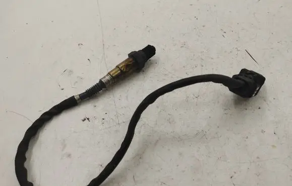 Mercedes-Benz ML W164 Lambda probe sensor 05149067AA 0035427018 051235
