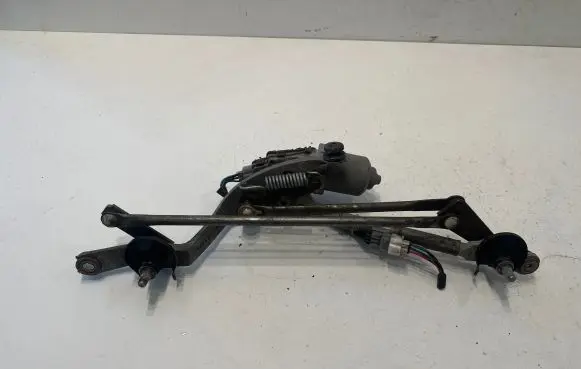 Toyota Auris 150 Front wiper linkage and motor 8511002190 1593000831