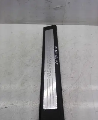 Mercedes-Benz ML W164 Front sill trim cover A1646803335
