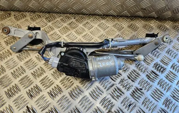 Toyota Auris 150 Front wiper linkage and motor 8511002190 1593000831