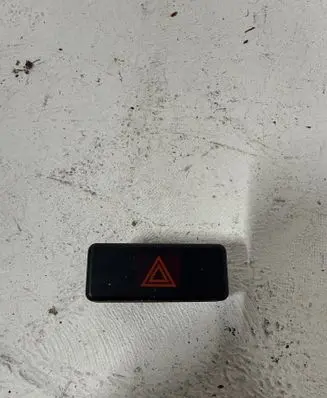 BMW 5 E39 Hazard light switch 8350947