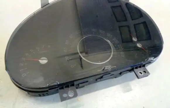 KIA Sportage Speedometer (instrument cluster)