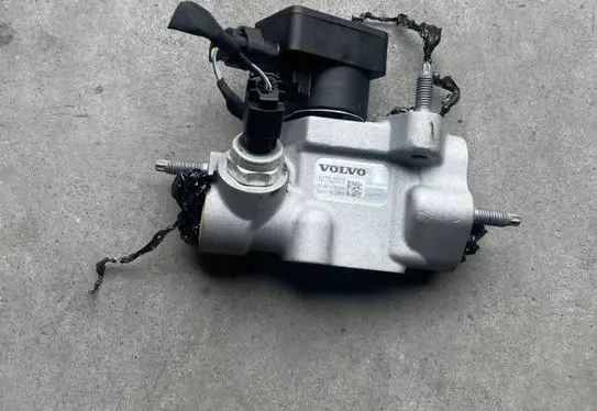 Polestar 2 Air conditioning (A/C) expansion valve 32352023