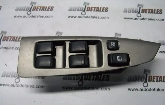 Toyota Corolla Verso E121 Electric window control switch 8404013070