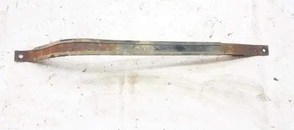 Fuel tank mounting bracket