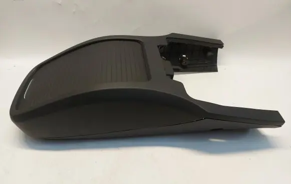 Mercedes-Benz EQV 447 Glove box mereqv476494