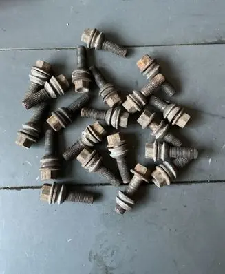 Nuts/bolts