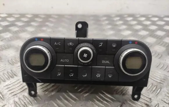 Nissan Qashqai+2 Climate control unit 27500BR45A