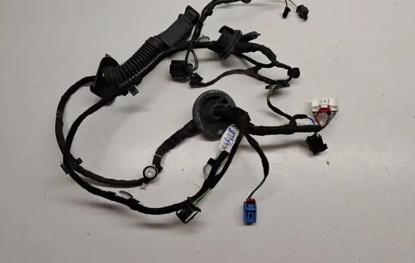 Audi Q7 4M Rear door wiring loom 4M0971687