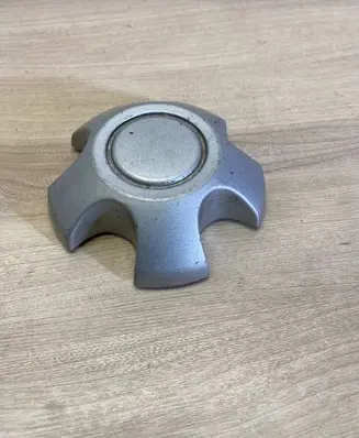 Toyota Avensis T270 Original wheel cap 42060
