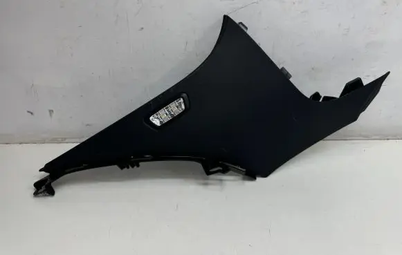 Mercedes-Benz GLC C253 (D)pillar trim (top) A2536903300