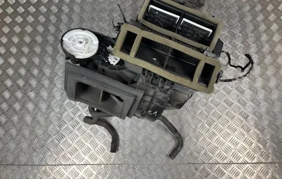 Ford Focus Interior heater climate box assembly BV6N-19B555-NK