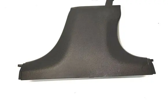 (B) pillar trim (bottom)