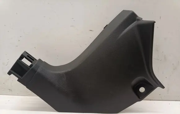 Other sill/pillar trim element
