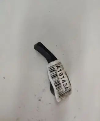 Renault Clio III Engine bonnet (hood) release handle