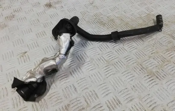 Audi A5 Engine coolant pipe/hose 8W2819332 ZD150315