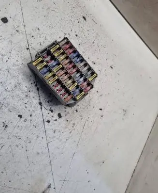 Volvo V70 Fuse box set 9162439