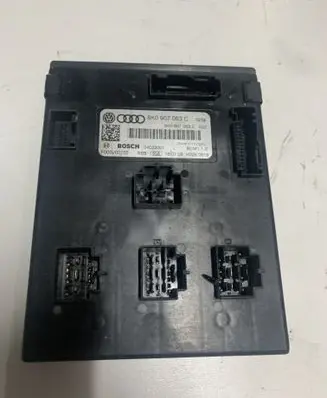 Audi A4 S4 B8 8K Comfort/convenience module 8K0907063C